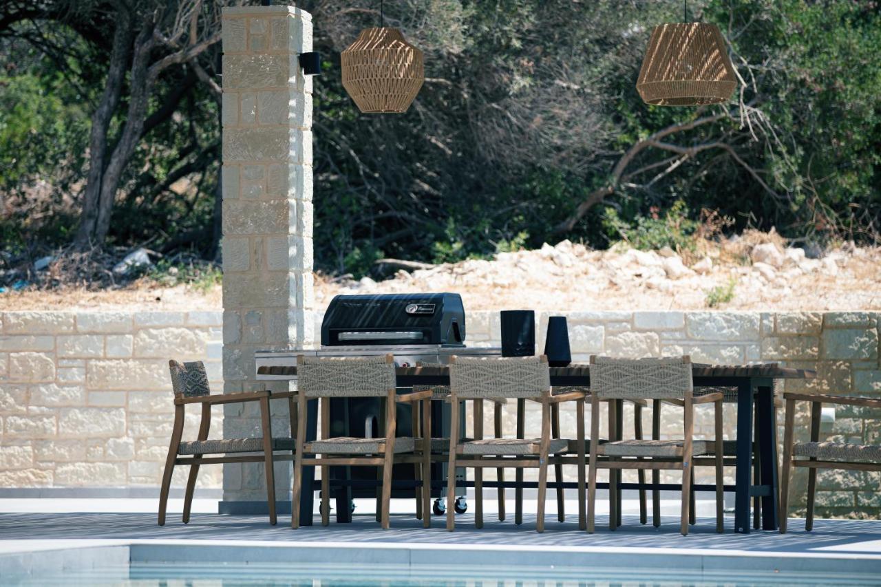 Ikritis Villas Chorafakia Exterior photo